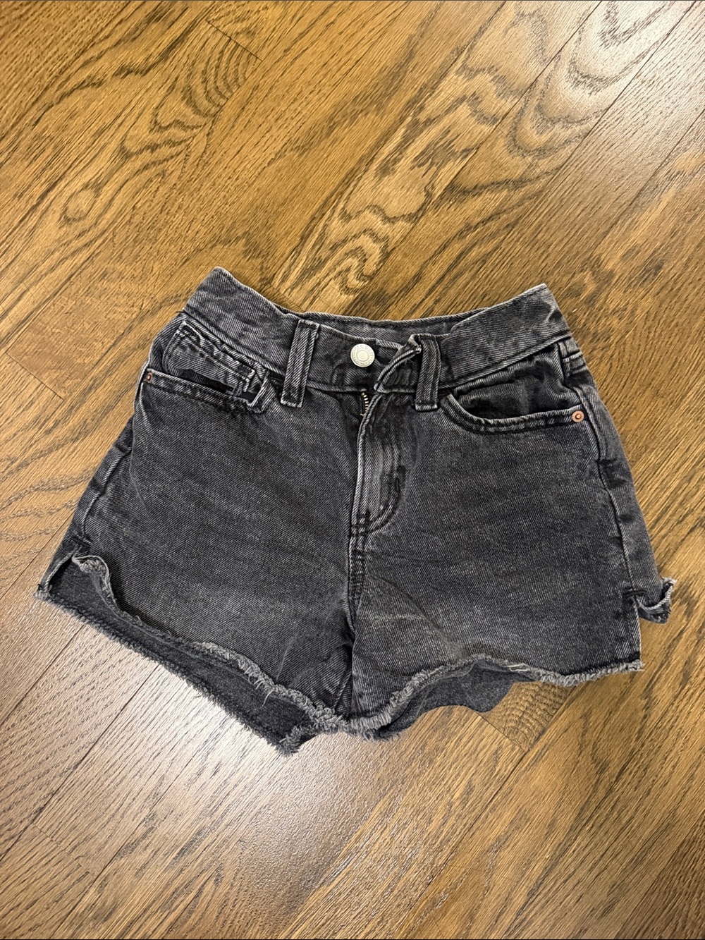 Old Navy Girls Slim Black Washed High-Rise Denim Shorts Size 10 - C46